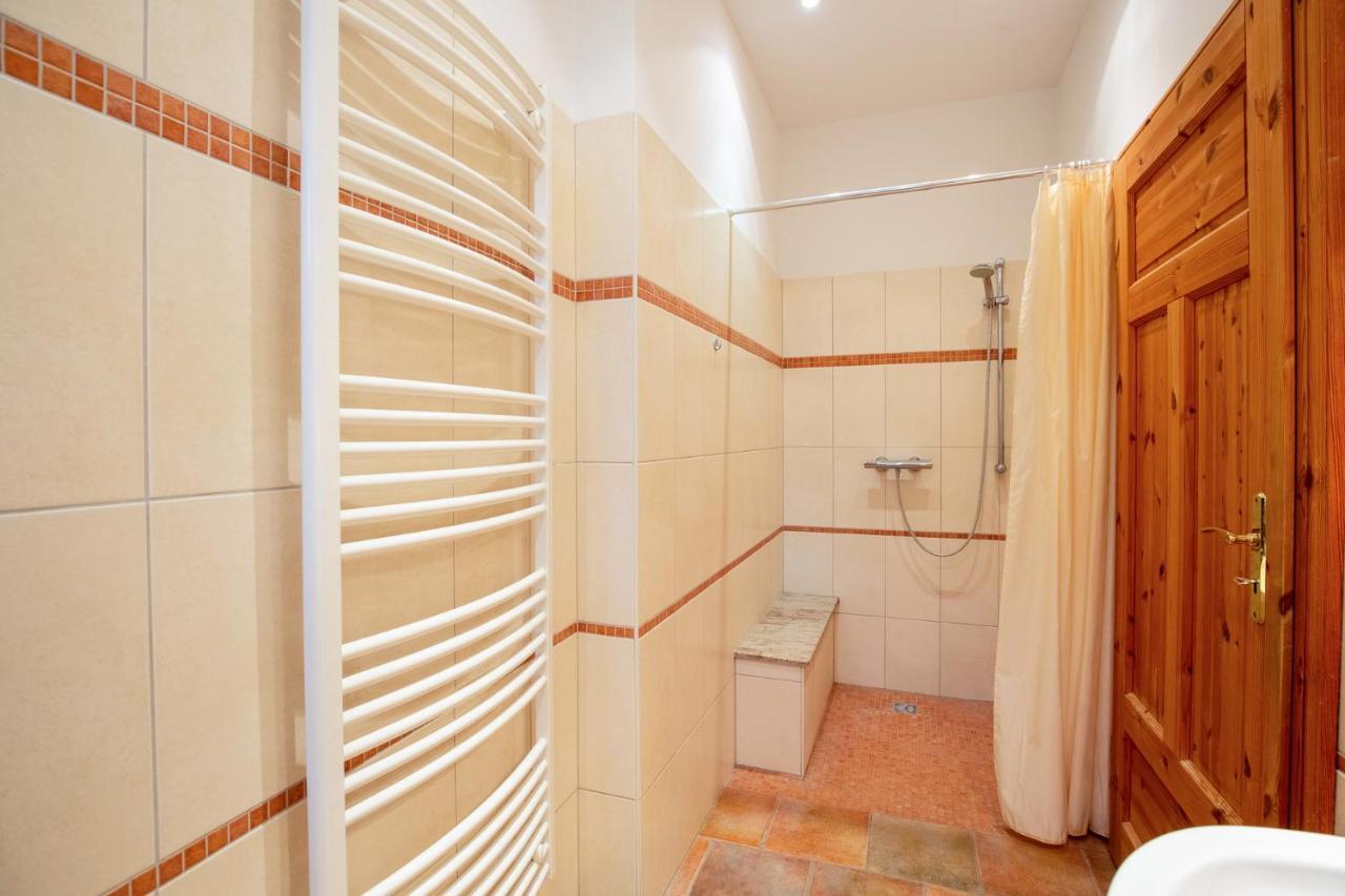 Altes Pastorat Schwichtenberg Borrentin Buitenkant foto